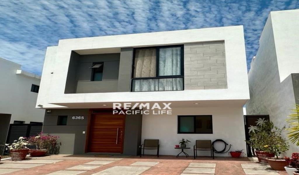 HOUSE FOR SALE AT SONTERRA RESIDENCIAL