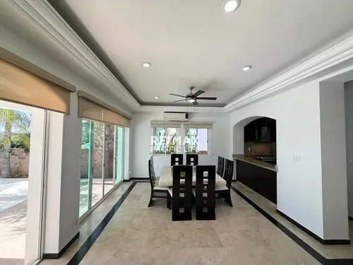Casa frente a la Marina en Isla Mazatlán
