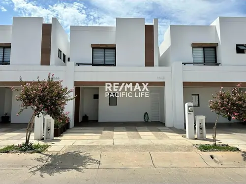 Casa en Renta en Palmilla Grand Residencial