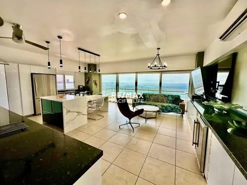 Condominio en venta en Paradise Bay Grand, Mazatlán