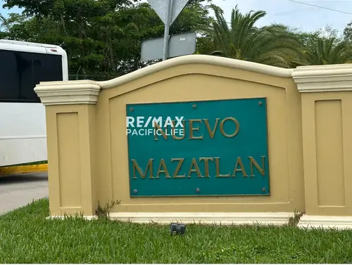 Condominio en renta frente al mar en Jade Beach