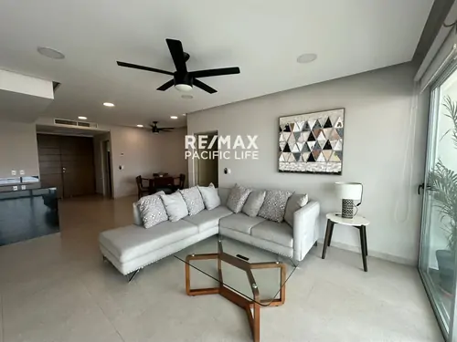 Condominio en renta en Isla Marina de 2 recámaras