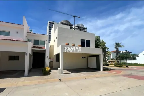 Casa en venta en Playa Brujas Beach Club, Cerritos