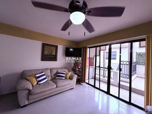 Condominio en renta en Paradise Bay, Golden Zone