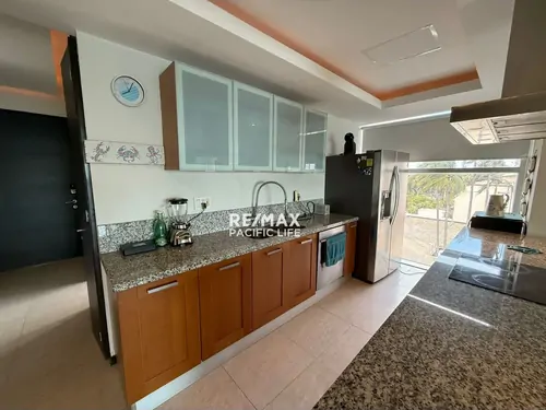 Condominio en renta frente al mar en Península Mazatlán