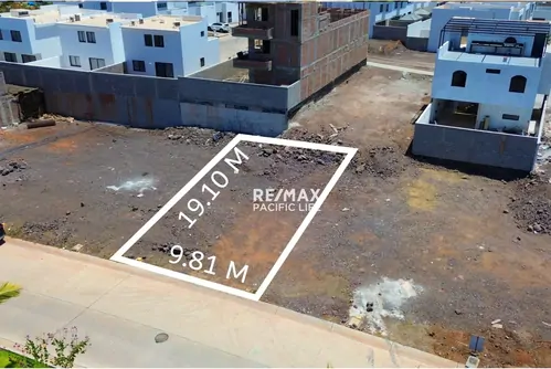 Terreno en venta en Sonterra Residencial II