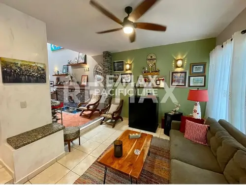 Casa de 4 recámaras en venta en Playa Sur, Mazatlán