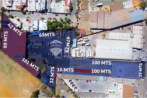Propiedad comercial en venta con locales y bodegas