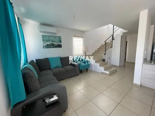 Casa amueblada en renta en Residencial Almar, Cerritos