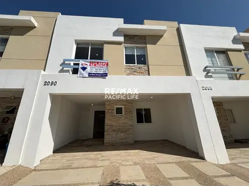 Casa amueblada en renta en Almar Residencial