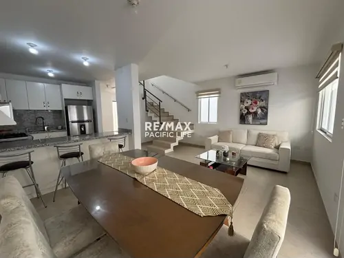 Casa amueblada en renta en Almar Residencial
