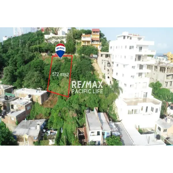 Terreno en venta en Balcones de Loma Linda