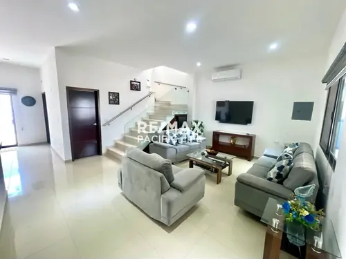 Casa en renta en Altabrisa Residencial, Mazatlán