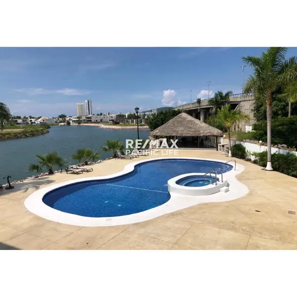Condominio en venta en Vistas de la Marina, Mazatlán