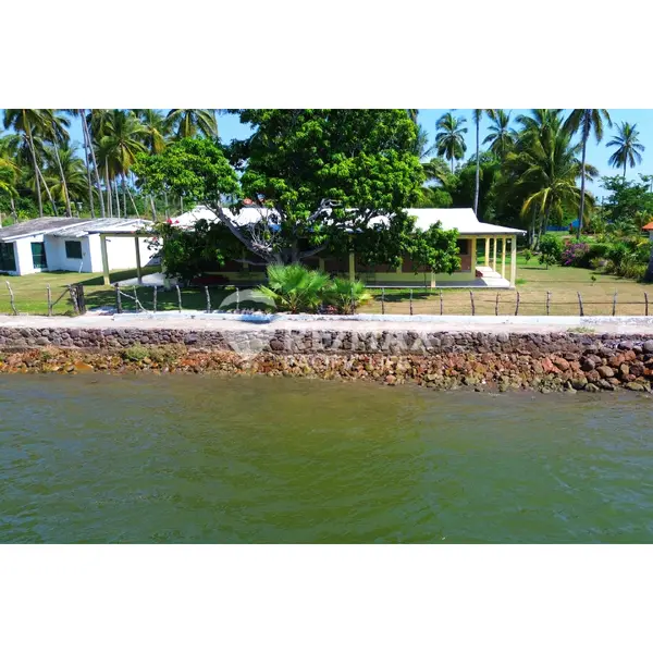 Finca frente a la playa en venta en Teacapán