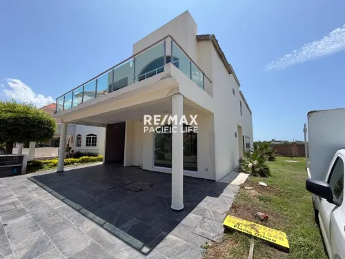 Casa de 4 recámaras en Club Real para personalizar