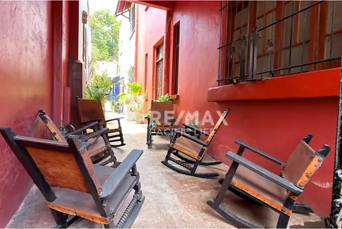 Casa dúplex en venta en el Centro Histórico de Mazatlán