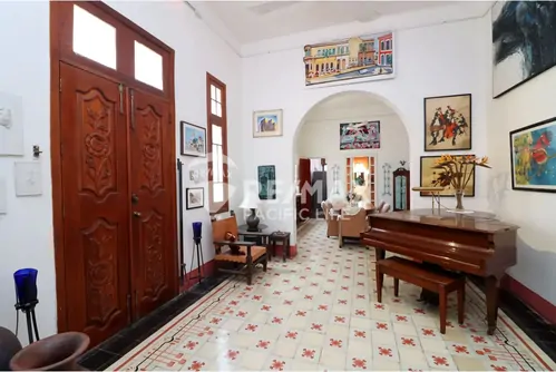 Casa dúplex en venta en el Centro Histórico de Mazatlán