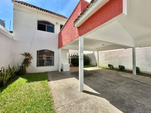 Casa en venta en Fraccionamiento Gaviotas, Mazatlán