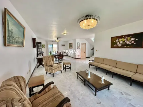 Casa en venta en Fraccionamiento Gaviotas, Mazatlán