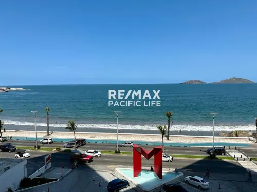Condo amueblado de 2 recámaras en renta en Torre EME, Mazatlán