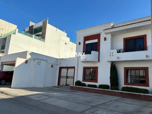 Departamento en renta de 2 recámaras en Sábalo Country