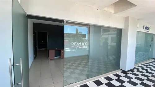 Local en renta en Plaza Bahia Marina 14