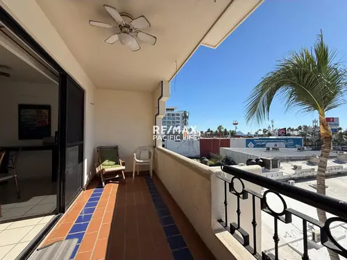Condominio en venta en Paradise Bay, Mazatlán